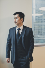 心有猛虎，细嗅蔷薇——访我校工商管理学院2001级校友陈科融