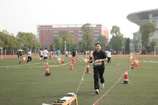  智勇双齐，定向飞弛 