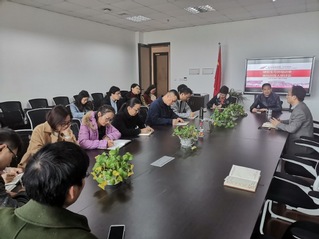 航空运输学院召开研究生导师培训...