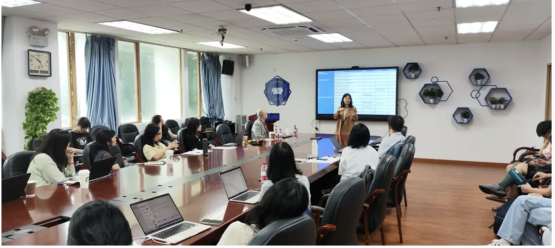 讲座回顾┃香港岭南大学谢浩然副教授、邹迪副教授“人工智能+教育”主题讲座成功举办