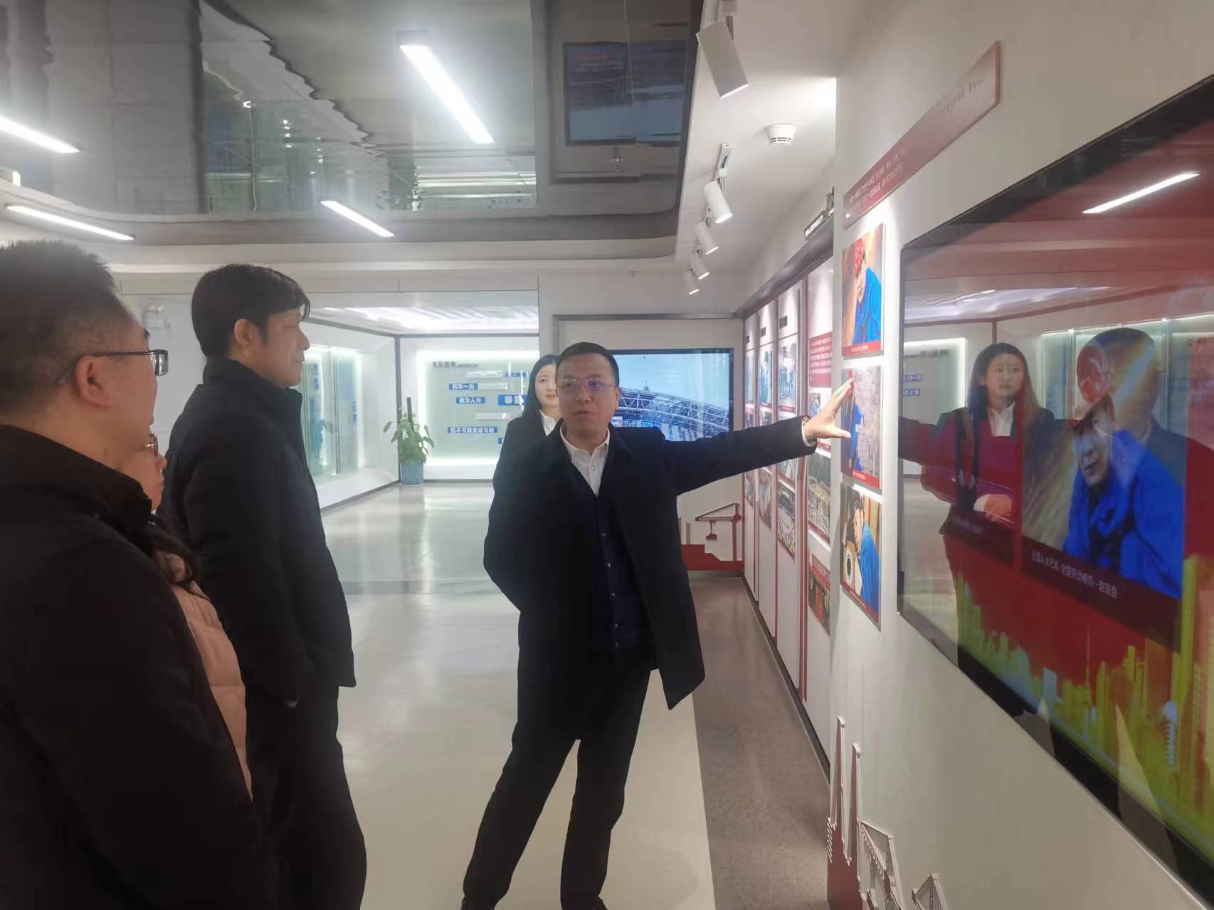 图3.jpg